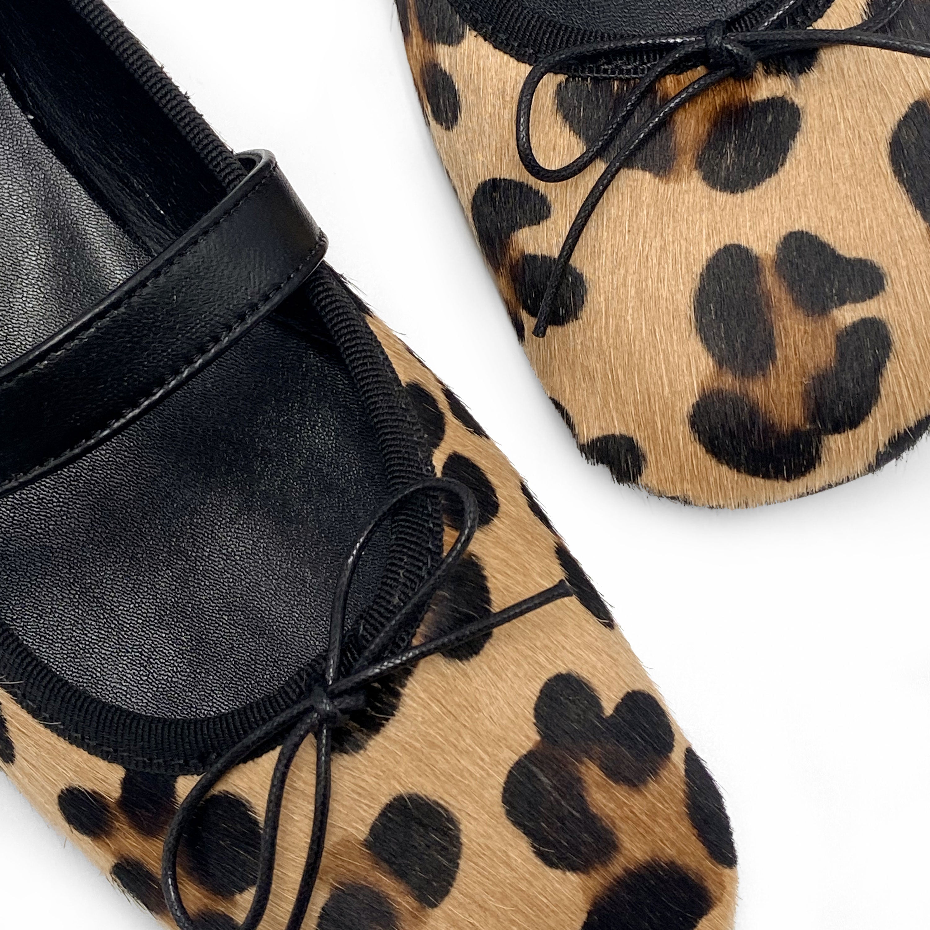 Ballerine animalier maculate con cinturino