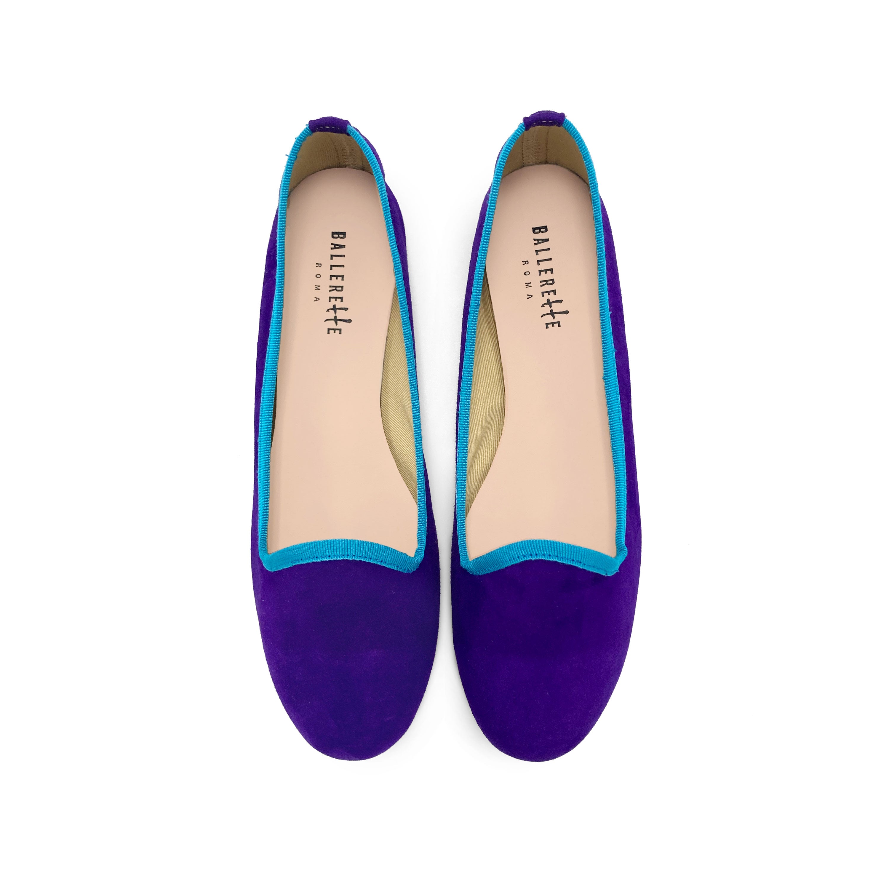 Slippers femme en daim violet avec détails bleu aqua