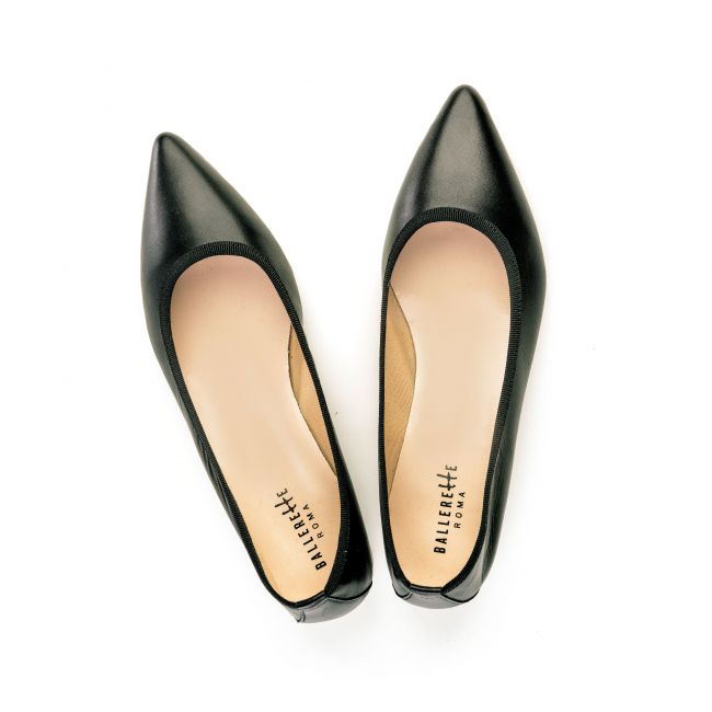 Pointed toe black leather ballet flats