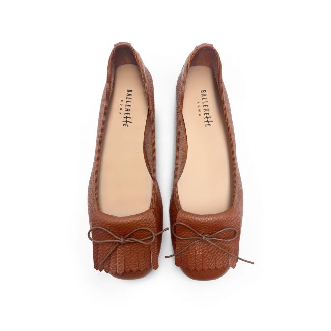 Brown leather women's loafers with fringe