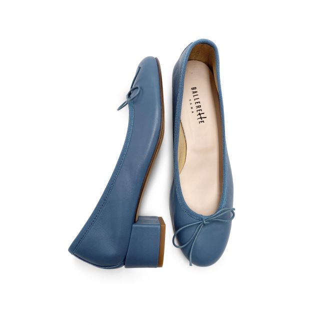 Light blue leather ballet flats with high heel